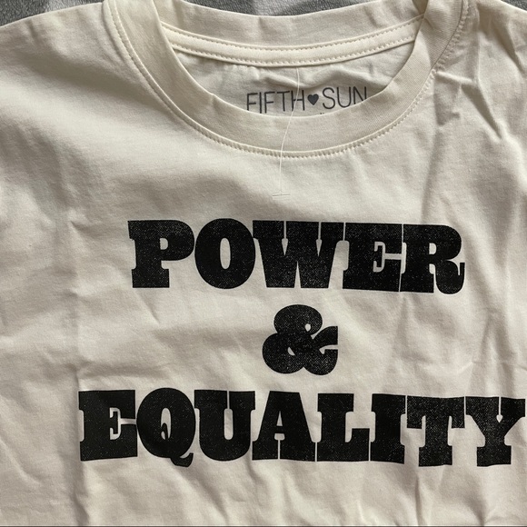 🌸 5 for $25 // Fifth Sun Power & Equality shirt S NWOT - Picture 2 of 4